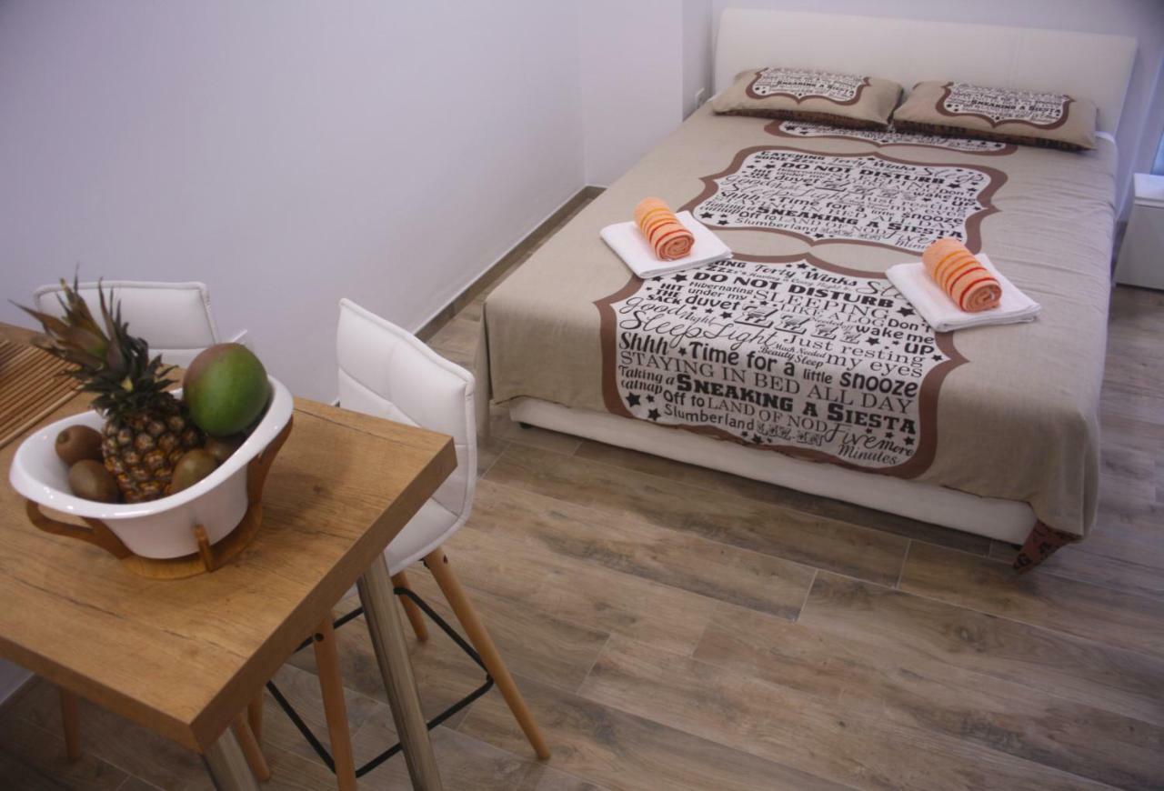 M-Dream, In Heart Of Split Apartment Bagian luar foto